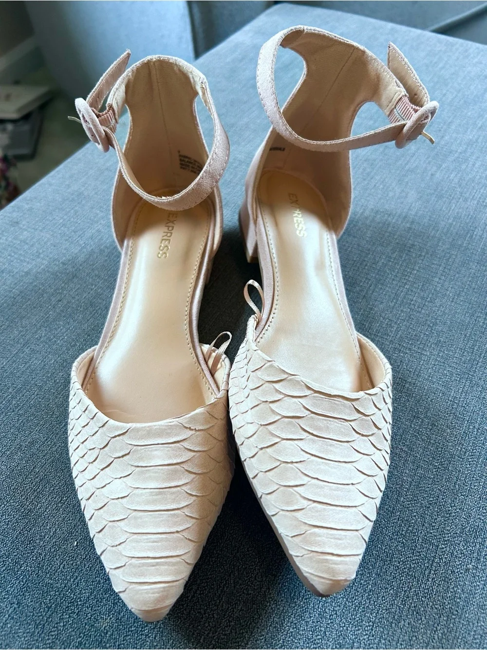 Express Blush Pink Snakeskin D’Orsay Ankle Strap Pointed Flats Size 7